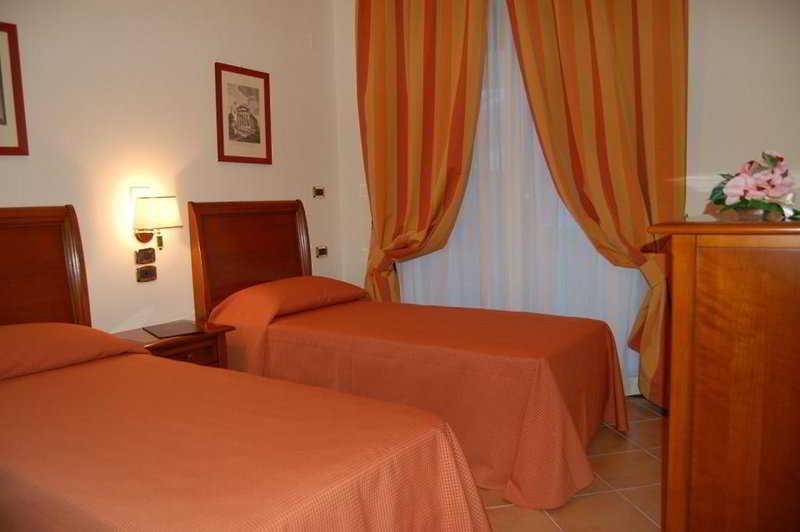 Hotel Minerva 4*